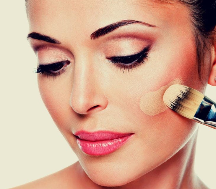 How to Use Concealer as Foundation: Steal this Awesome Beauty Hack!