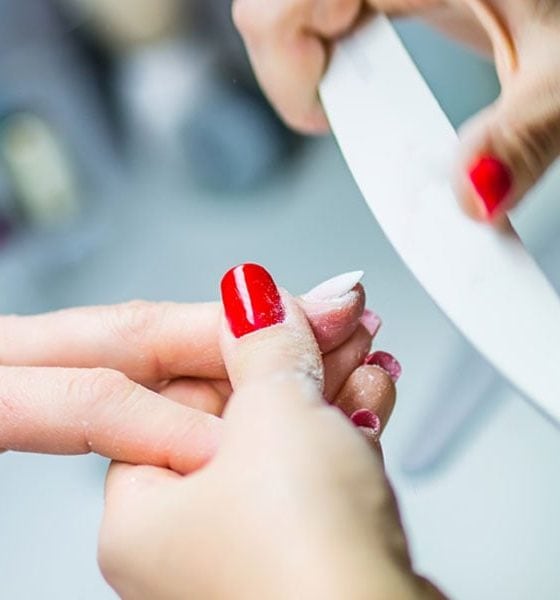 How to Make Acrylic Nails Smooth and Shiny in (4 Simple Steps)
