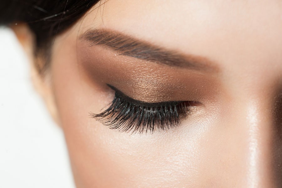 apply neutral eyeshadows to your lids